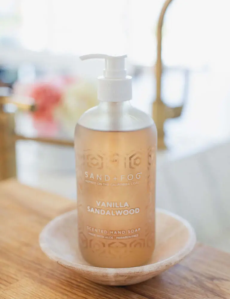 Vanilla Sandalwood 15.7 Oz Liquid Hand Soap - Image 3