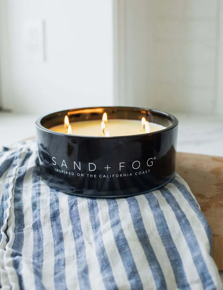 Teakwood 34 Oz Scented Candle - Image 5