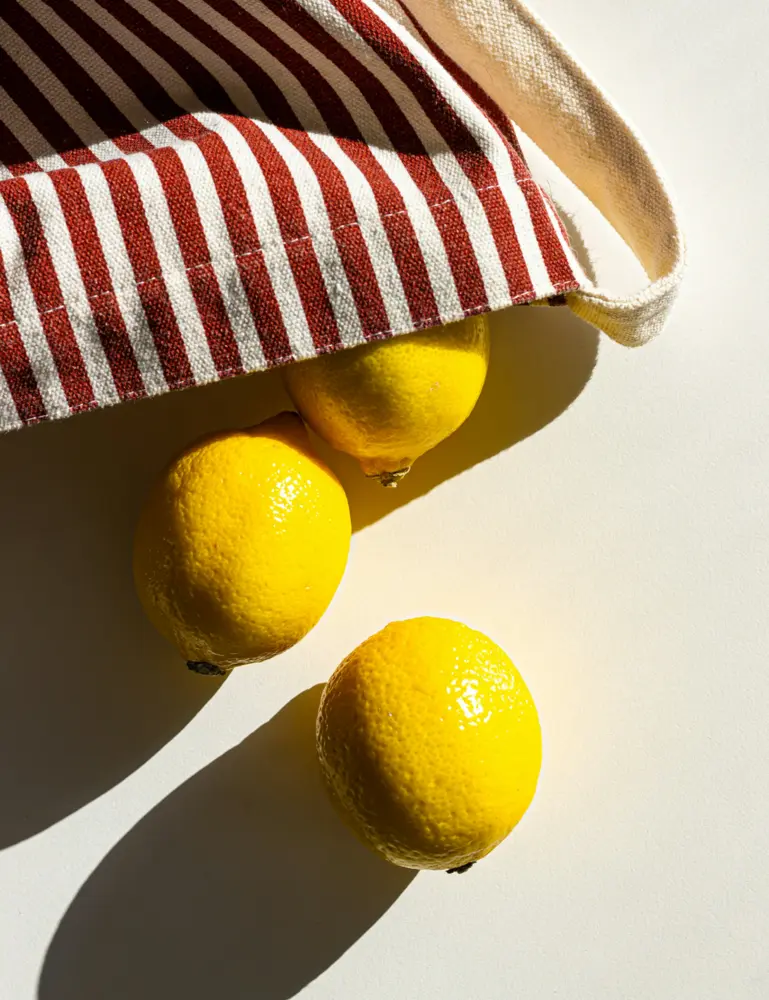California Citron 10 Oz Scented Candle - Image 2