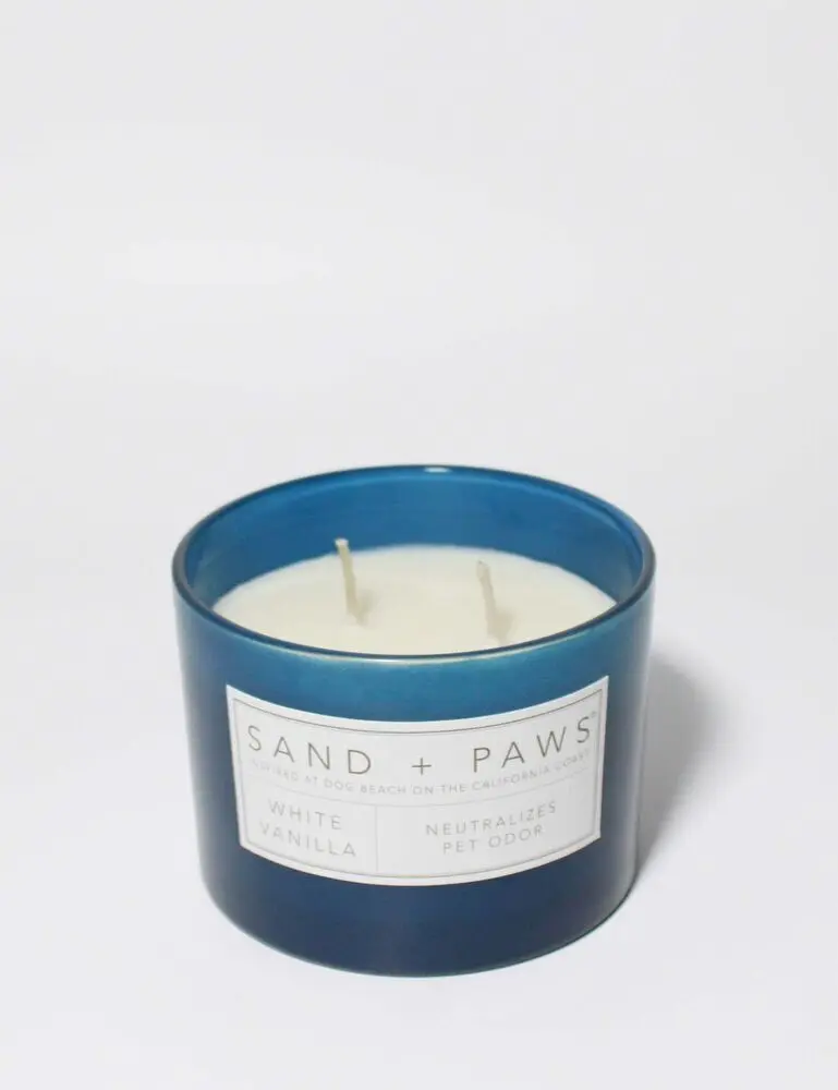Sand + Paws White Vanilla 12 Oz Scented Candle - Image 3