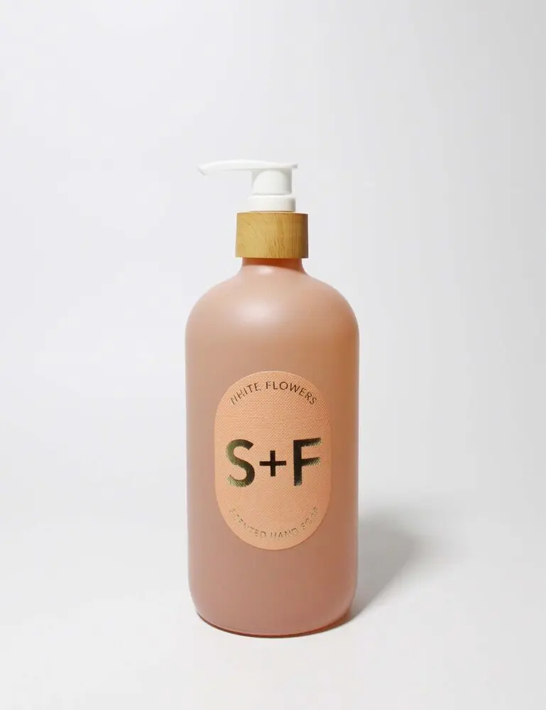 White Flowers 15.7 Oz Liquid Hand Soap