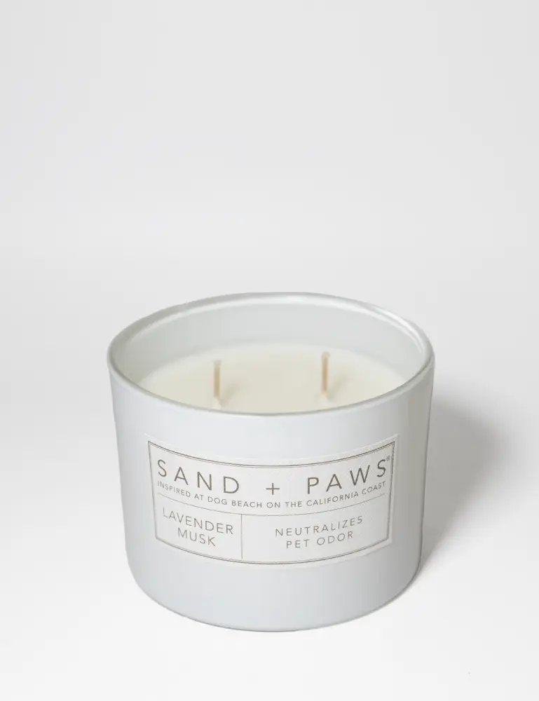 Sand + Paws Lavender Musk 12 Oz Scented Candle - Image 2