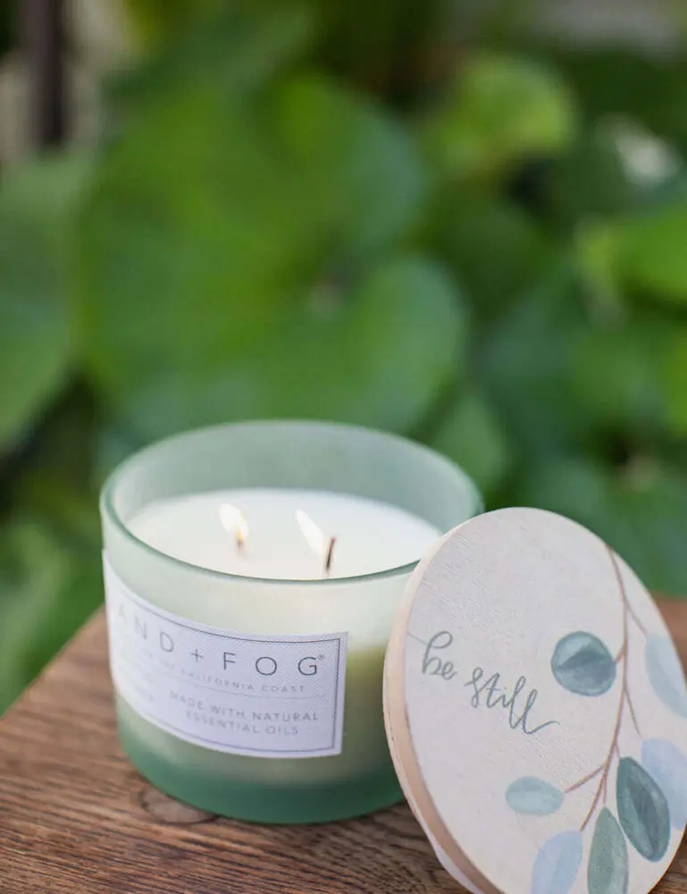 Eucalyptus & Lavender 12 Oz Scented Candle - Image 2