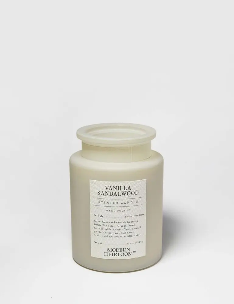 Vanilla Sandalwood 12 Oz Scented Candle - Image 3
